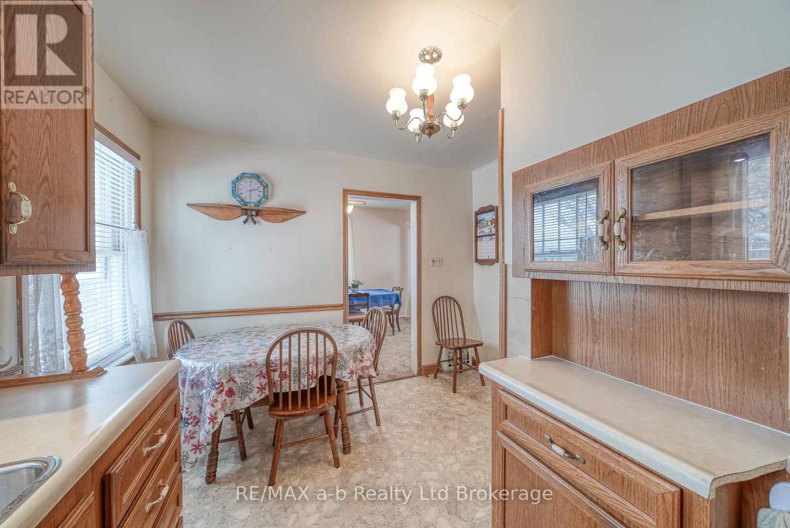 4 Dufferin Street, Ingersoll, Ontario  N5C 2E3 - Photo 21 - X12734016