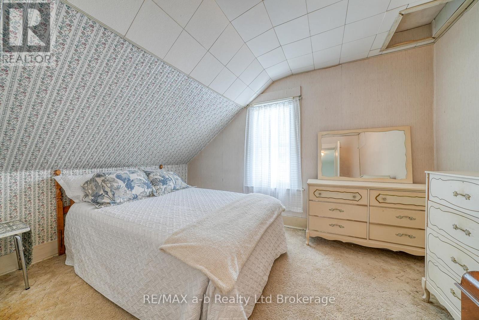 4 Dufferin Street, Ingersoll, Ontario  N5C 2E3 - Photo 26 - X12734016