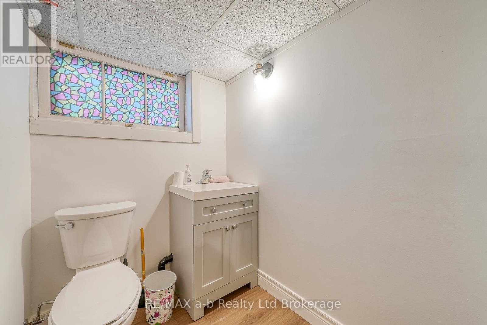 4 Dufferin Street, Ingersoll, Ontario  N5C 2E3 - Photo 36 - X12734016