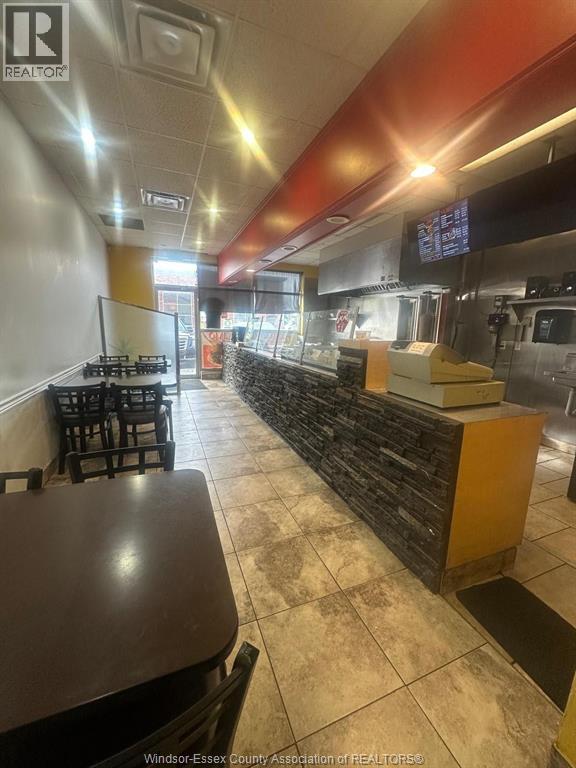 2212 Huron Church Road, Windsor, Ontario  N9C 2L7 - Photo 2 - 26002063