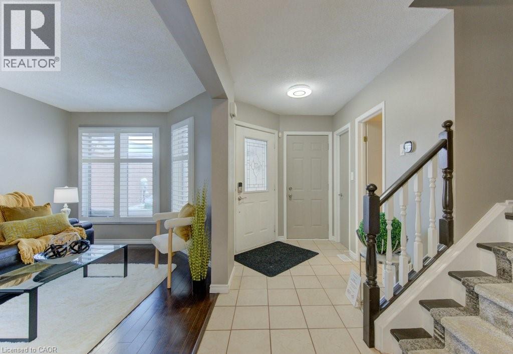 23 Michelle Court, Kitchener, Ontario  N2N 3K8 - Photo 4 - 40800521