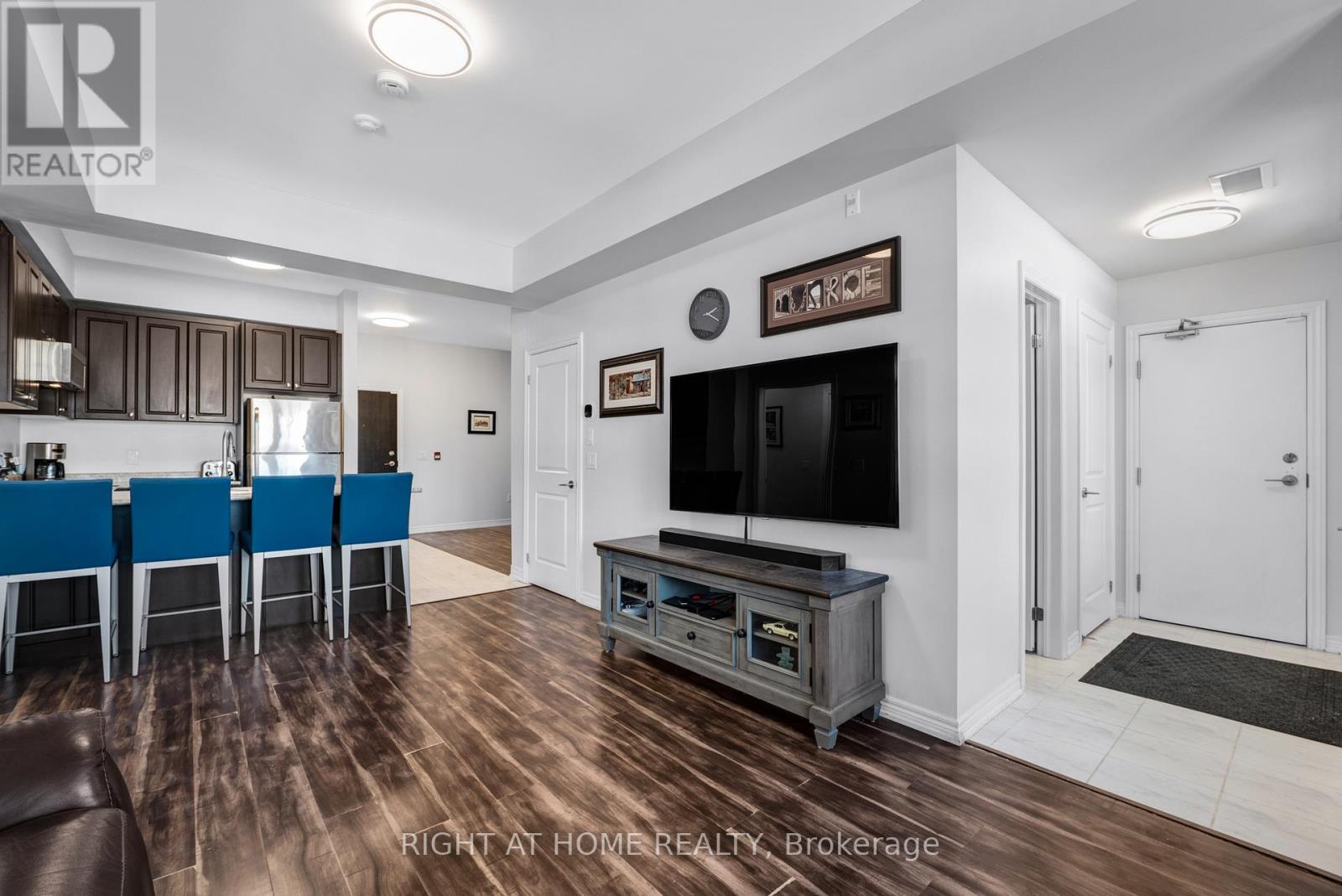 101 - 277 Gatwick Drive, Oakville, Ontario  L6H 0K7 - Photo 14 - W12734020