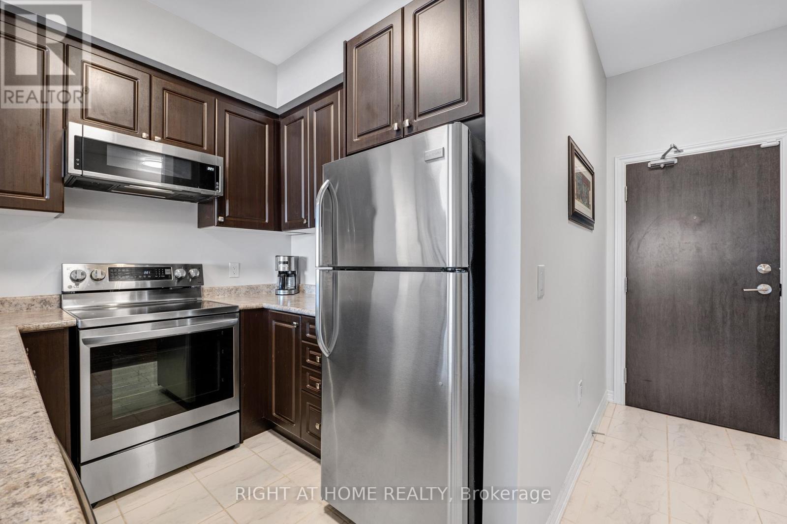 101 - 277 Gatwick Drive, Oakville, Ontario  L6H 0K7 - Photo 19 - W12734020