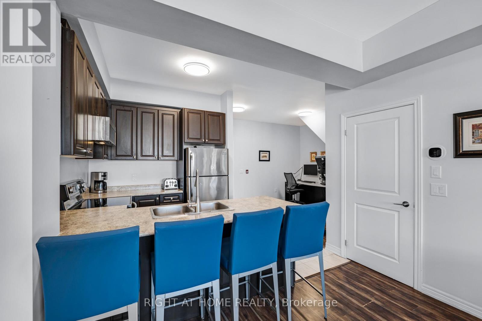 101 - 277 Gatwick Drive, Oakville, Ontario  L6H 0K7 - Photo 20 - W12734020