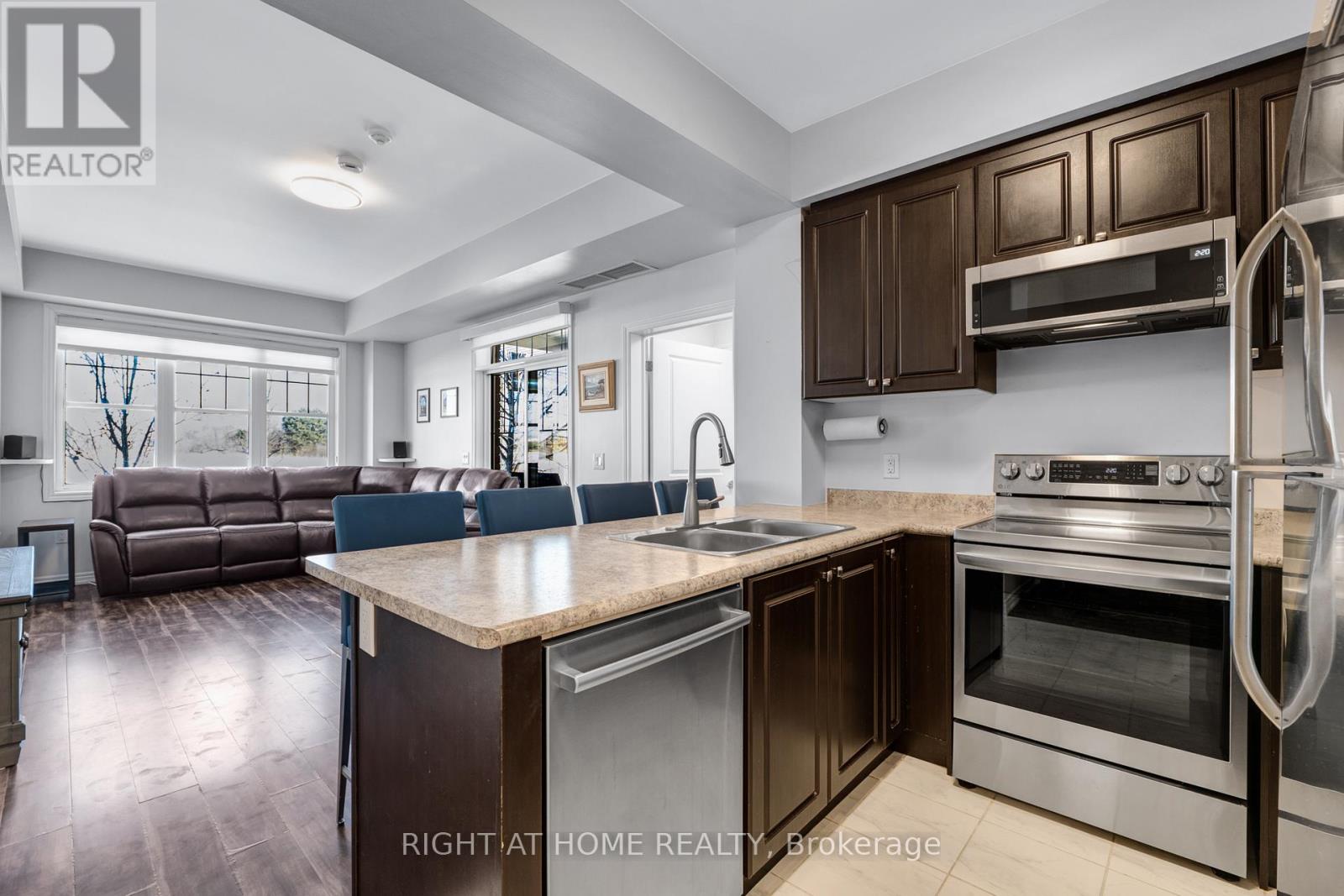 101 - 277 Gatwick Drive, Oakville, Ontario  L6H 0K7 - Photo 25 - W12734020