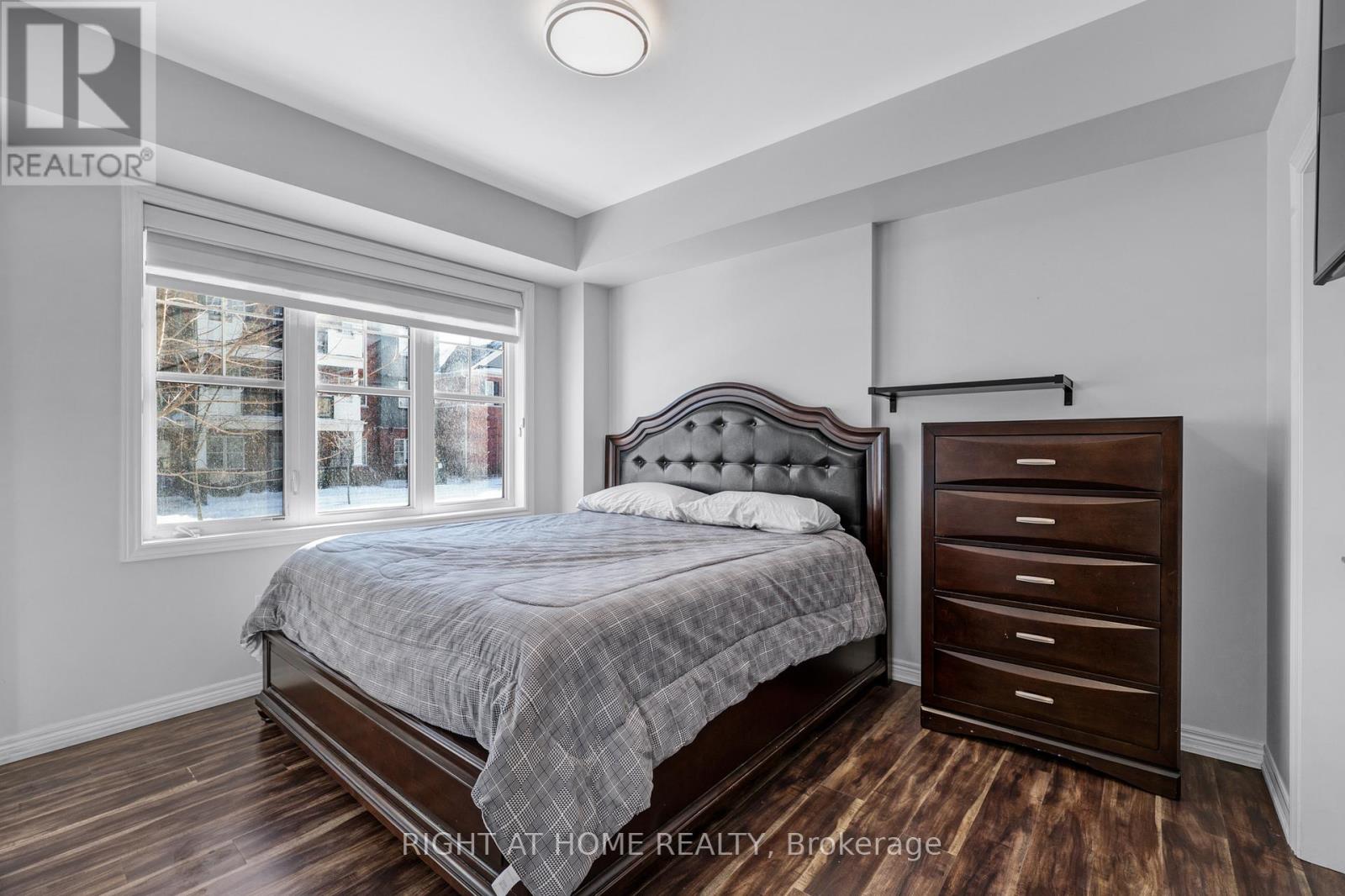 101 - 277 Gatwick Drive, Oakville, Ontario  L6H 0K7 - Photo 27 - W12734020