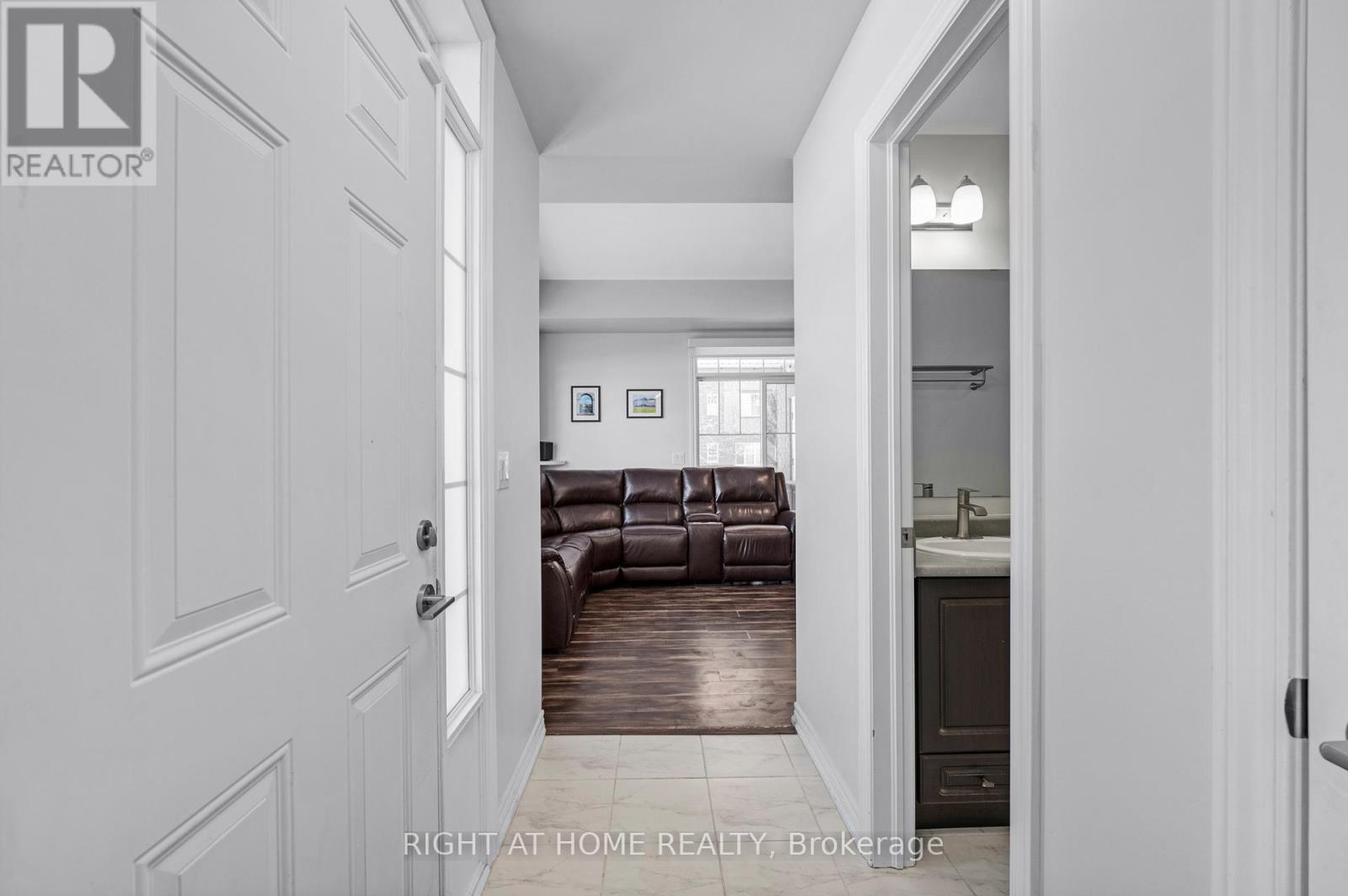 101 - 277 Gatwick Drive, Oakville, Ontario  L6H 0K7 - Photo 6 - W12734020