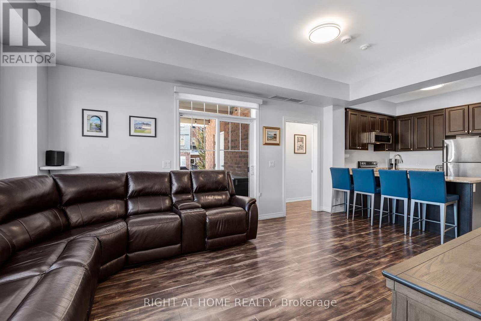 101 - 277 Gatwick Drive, Oakville, Ontario  L6H 0K7 - Photo 9 - W12734020