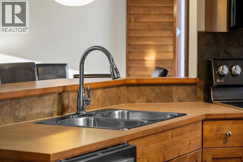 201, 85 Dyrgas Gate, Canmore, Alberta  T1W 3L1 - Photo 11 - A2281521