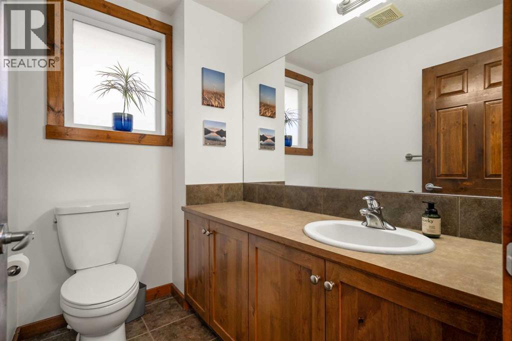 201, 85 Dyrgas Gate, Canmore, Alberta  T1W 3L1 - Photo 15 - A2281521