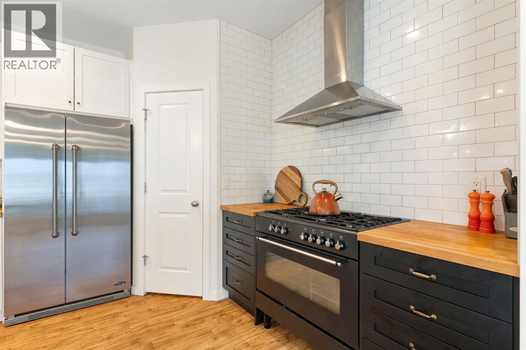 196 Jumping Pound Terrace, Cochrane, Alberta  T4C 0K5 - Photo 15 - A2281869