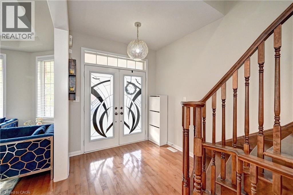 32 Weir Street, Cambridge, Ontario  N3C 0B9 - Photo 4 - 40801283