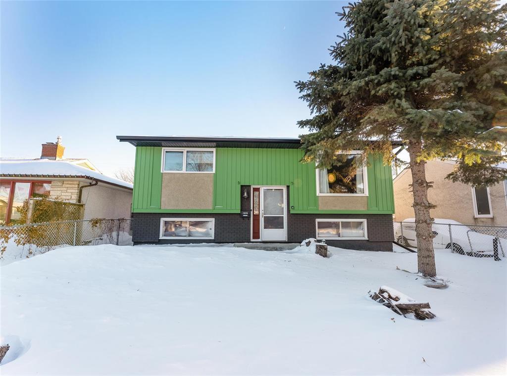 1016 Radisson Avenue, Winnipeg, Manitoba R3T 1R4 - Photo 1 - 202601623