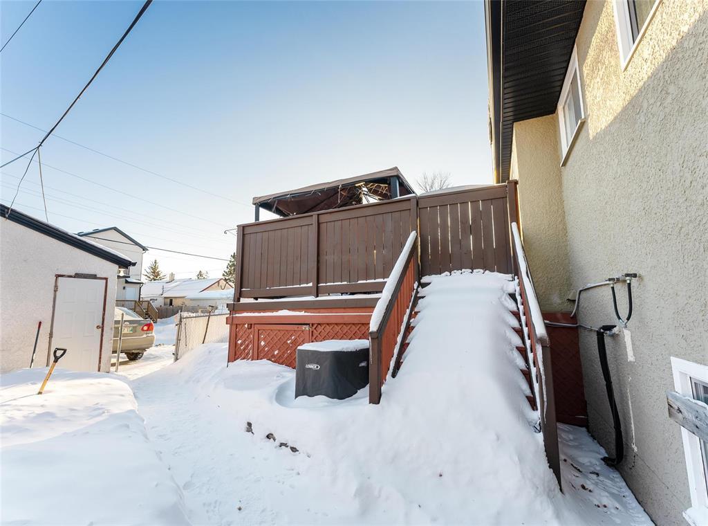 1016 Radisson Avenue, Winnipeg, Manitoba R3T 1R4 - Photo 17 - 202601623