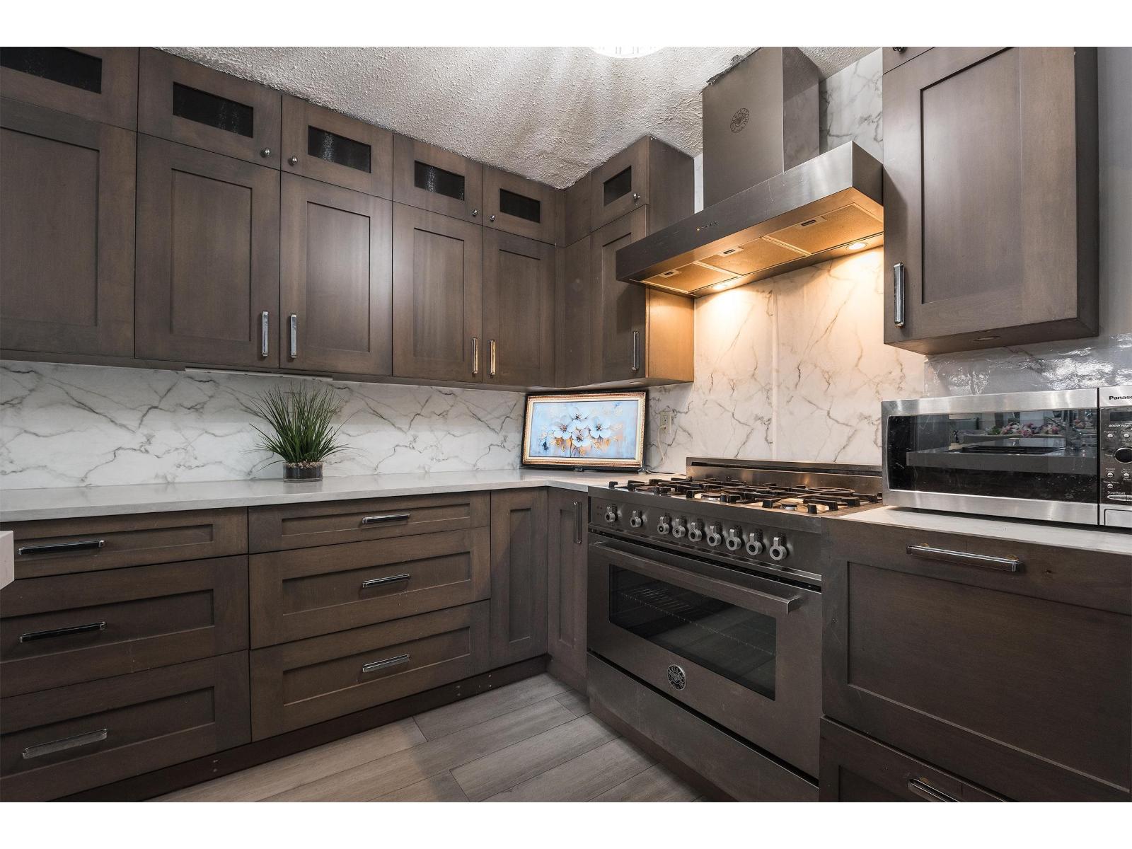 9089 Pemberton Place, Delta, British Columbia  V4C 3J6 - Photo 8 - R3083503