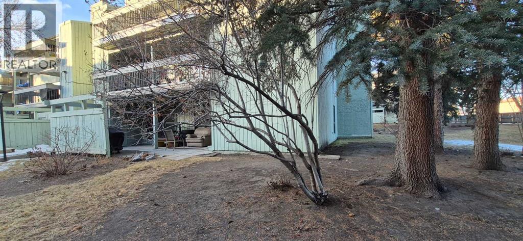 318, 10120 Brookpark Boulevard Sw, Calgary, Alberta  T2W 3G3 - Photo 2 - A2281973