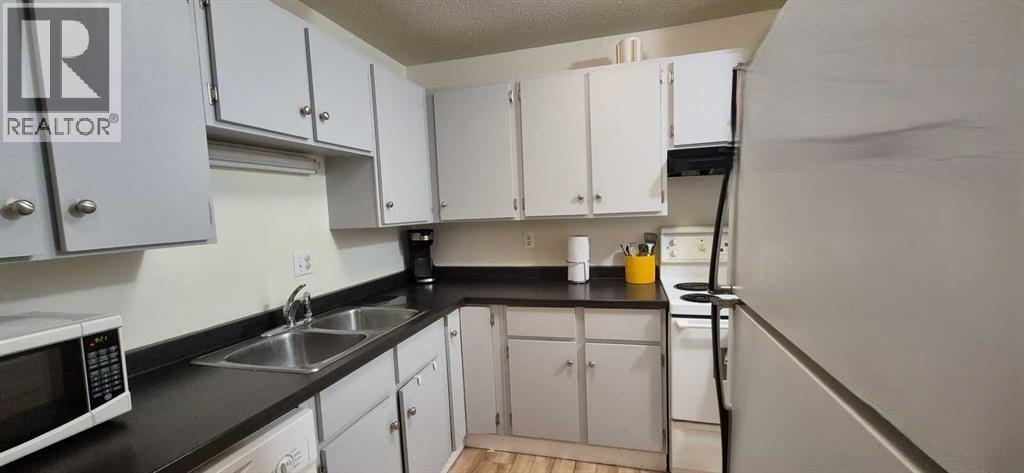 318, 10120 Brookpark Boulevard Sw, Calgary, Alberta  T2W 3G3 - Photo 6 - A2281973