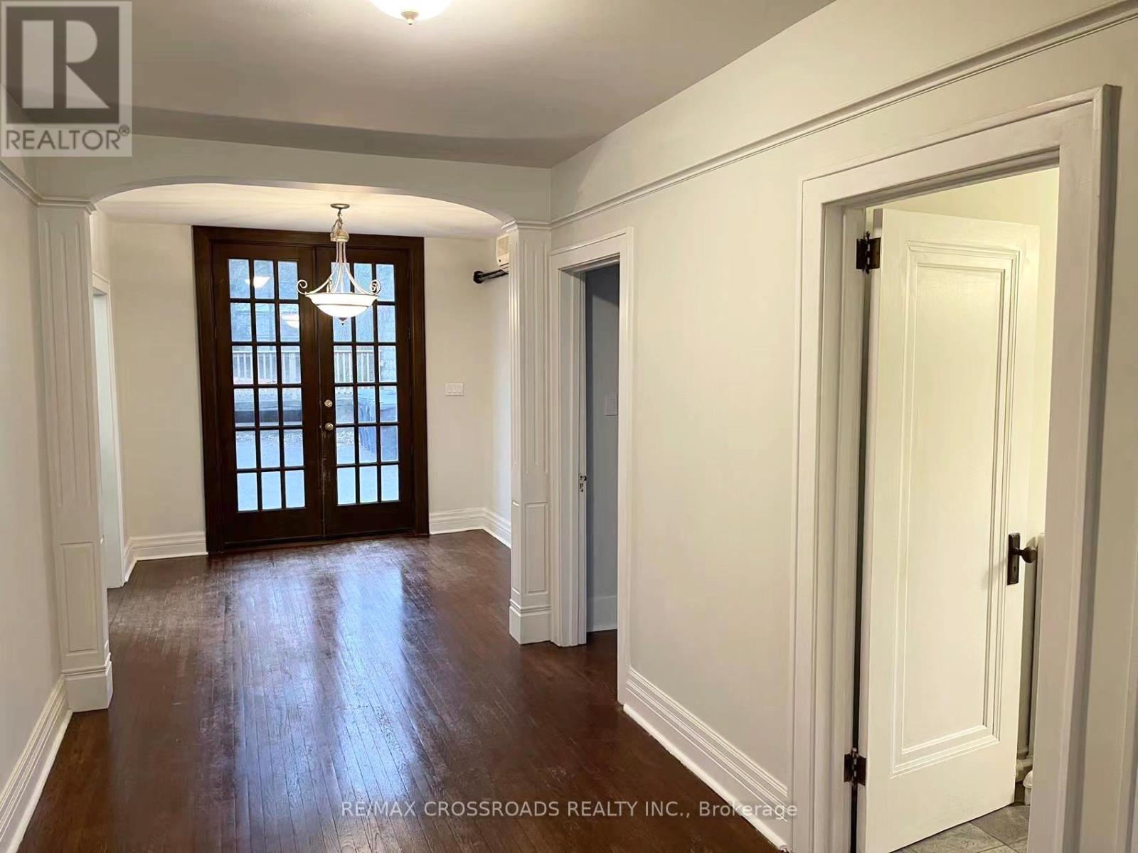 Main - 65 Lawrence Avenue E, Toronto, Ontario  M4N 1S5 - Photo 4 - C12734056