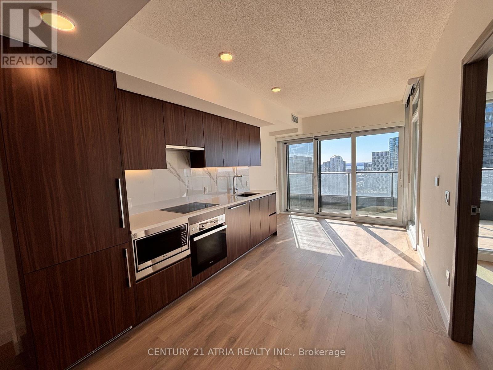 3702 - 3 Concord Cityplace Way, Toronto, Ontario  M5V 0X4 - Photo 4 - C12734076