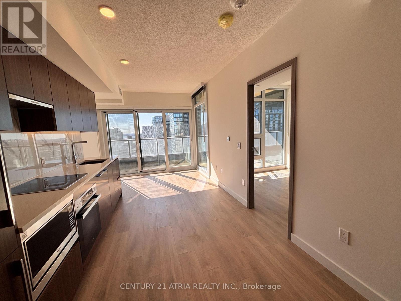 3702 - 3 Concord Cityplace Way, Toronto, Ontario  M5V 0X4 - Photo 5 - C12734076