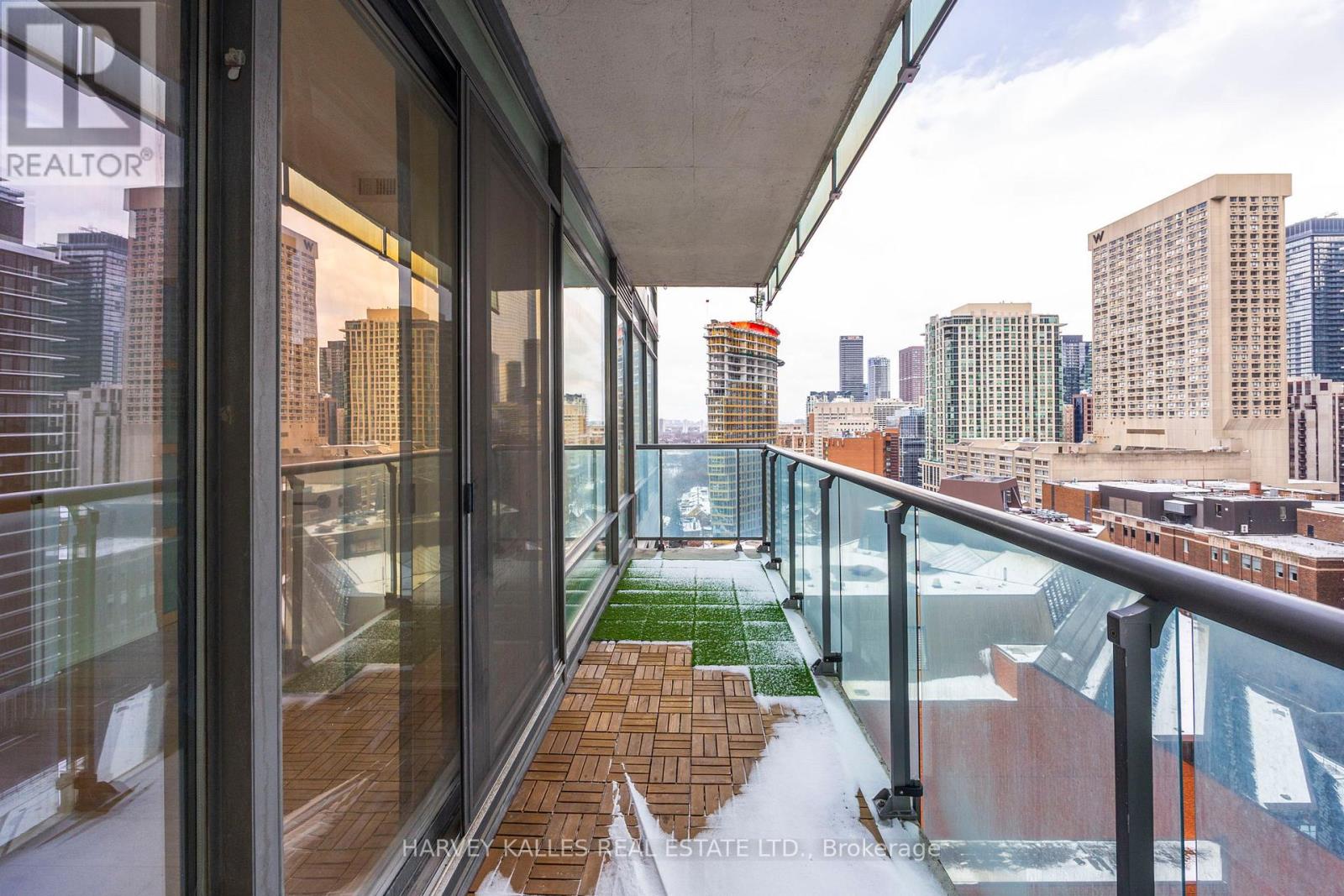 1803 - 18 Yorkville Avenue, Toronto, Ontario  M4W 3Y8 - Photo 22 - C12734090