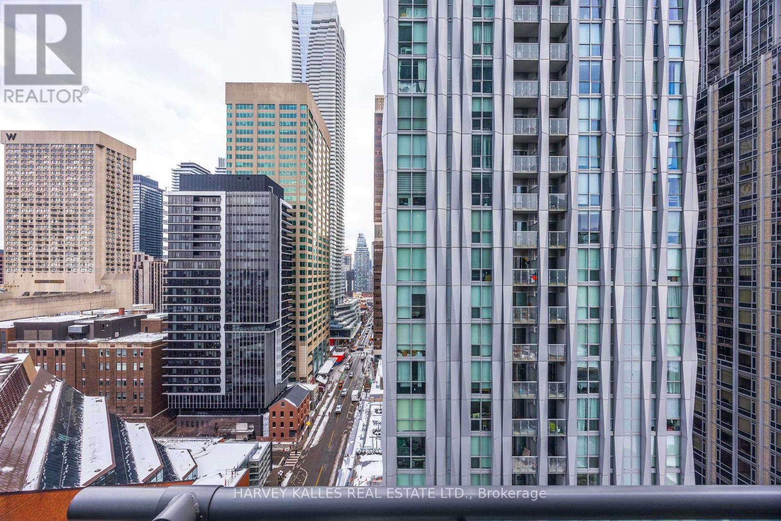 1803 - 18 Yorkville Avenue, Toronto, Ontario  M4W 3Y8 - Photo 25 - C12734090