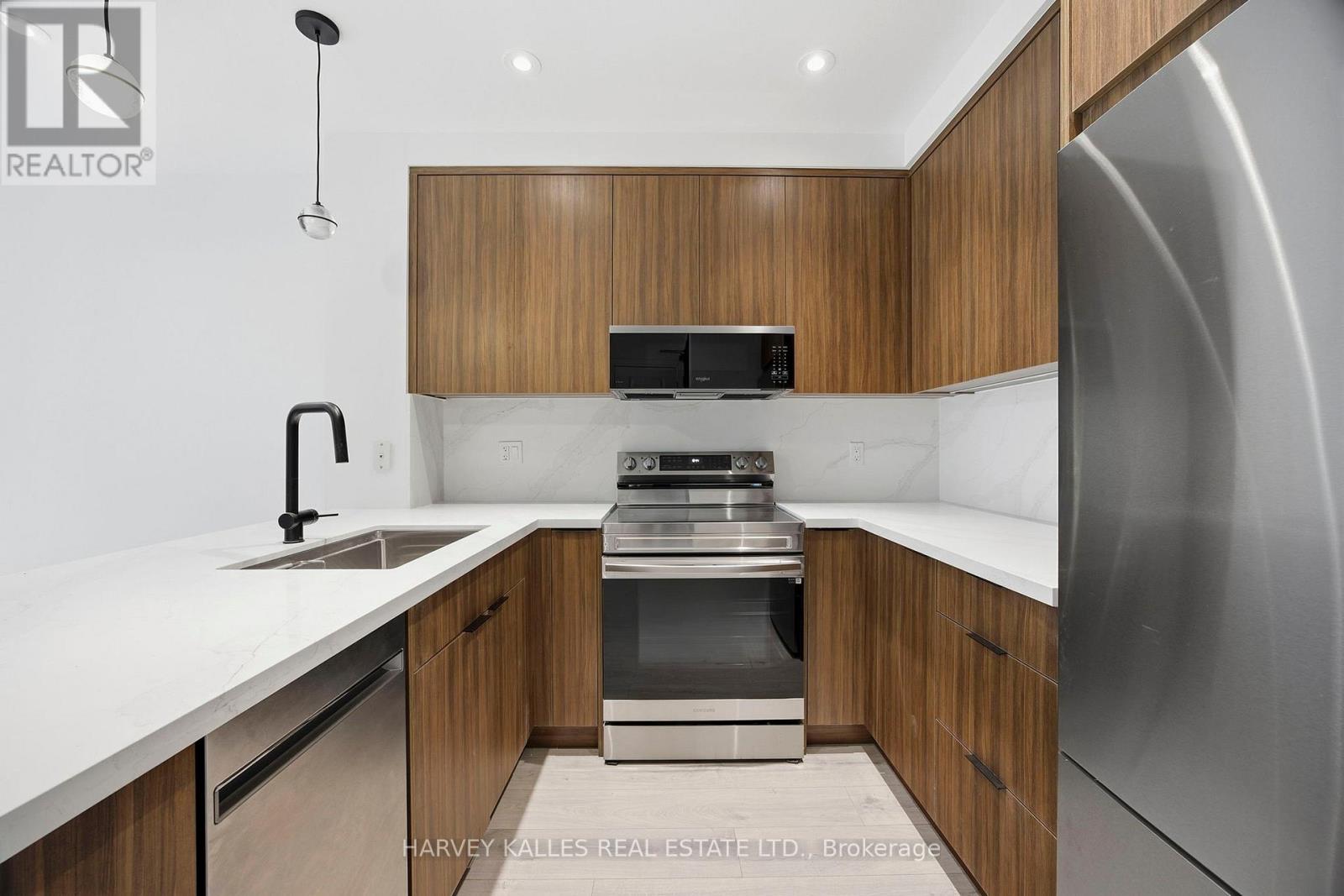 1803 - 18 Yorkville Avenue, Toronto, Ontario  M4W 3Y8 - Photo 7 - C12734090