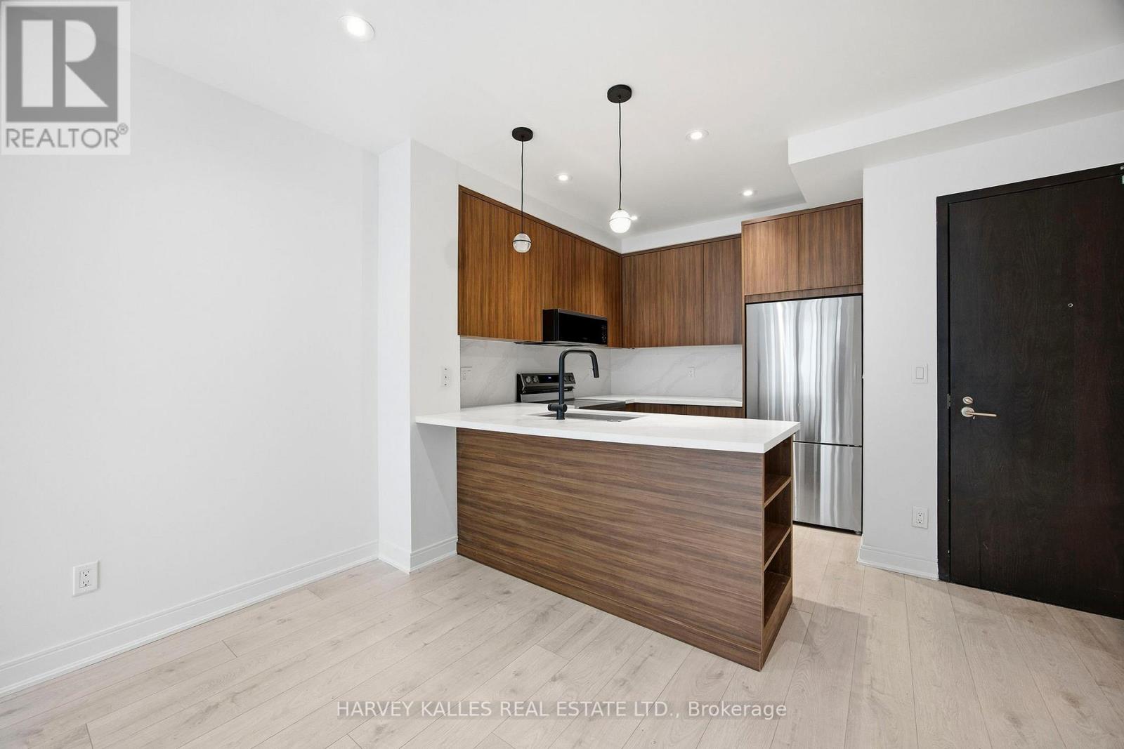 1803 - 18 Yorkville Avenue, Toronto, Ontario  M4W 3Y8 - Photo 9 - C12734090