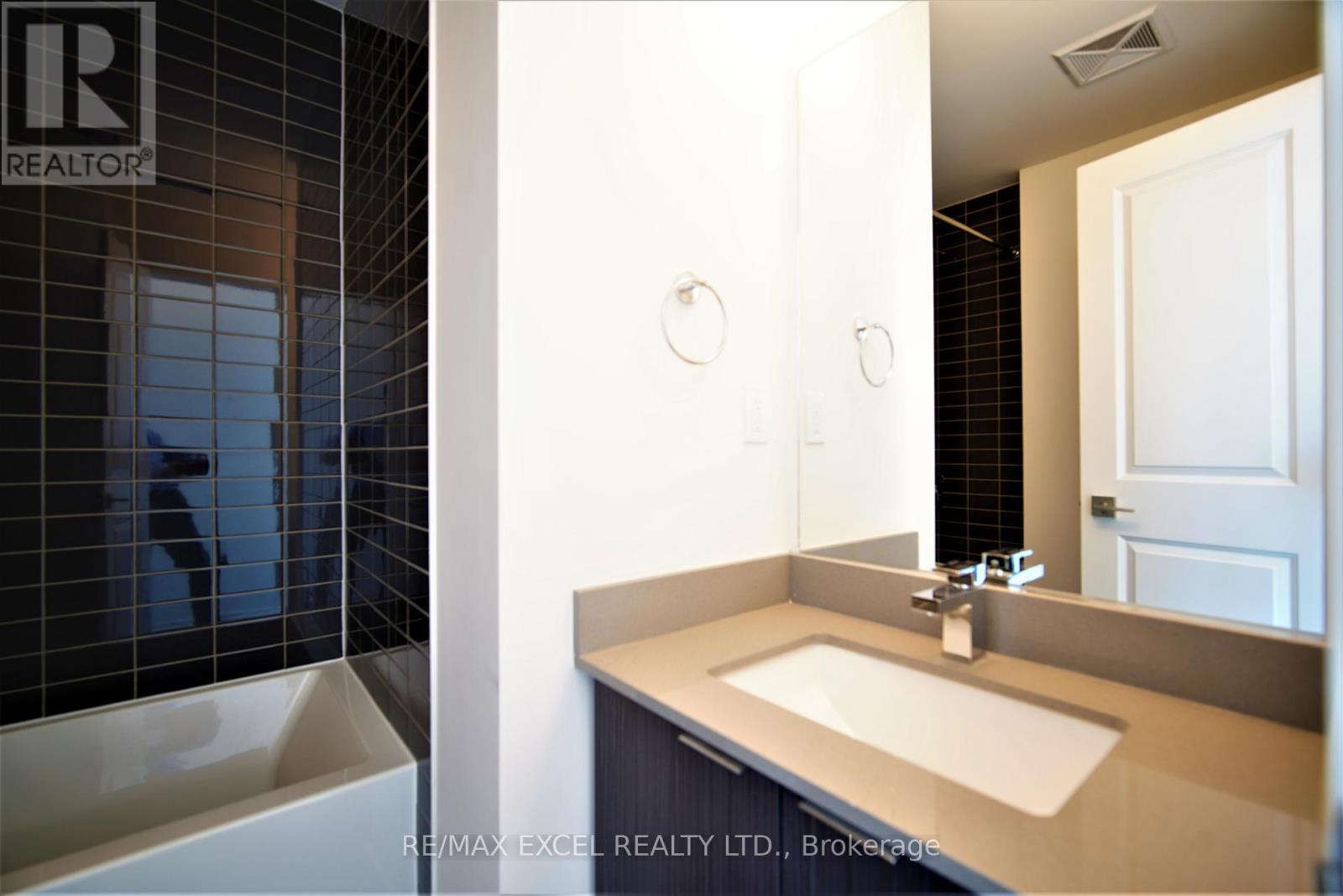 2607 - 2908 Highway 7 Road, Vaughan, Ontario  L4K 1V5 - Photo 23 - N12734070