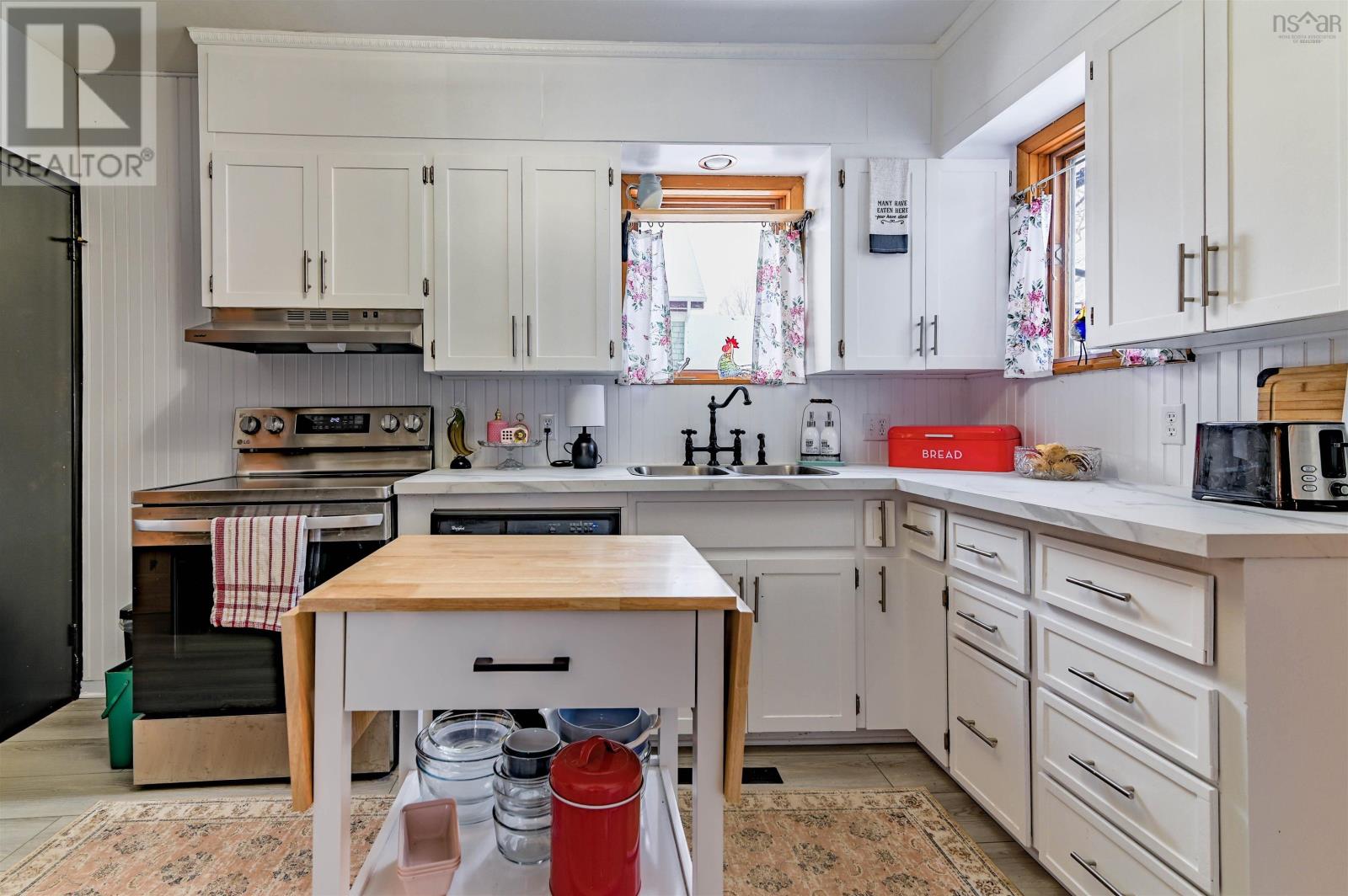 201 Main Street, Kentville, Nova Scotia  B4N 1J6 - Photo 11 - 202601580