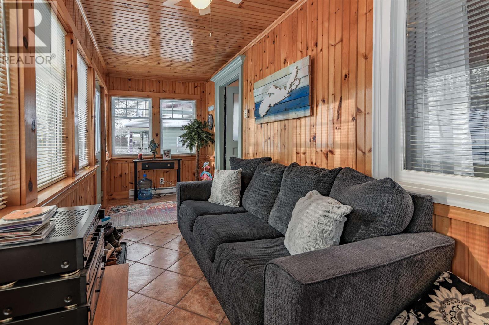 201 Main Street, Kentville, Nova Scotia  B4N 1J6 - Photo 6 - 202601580