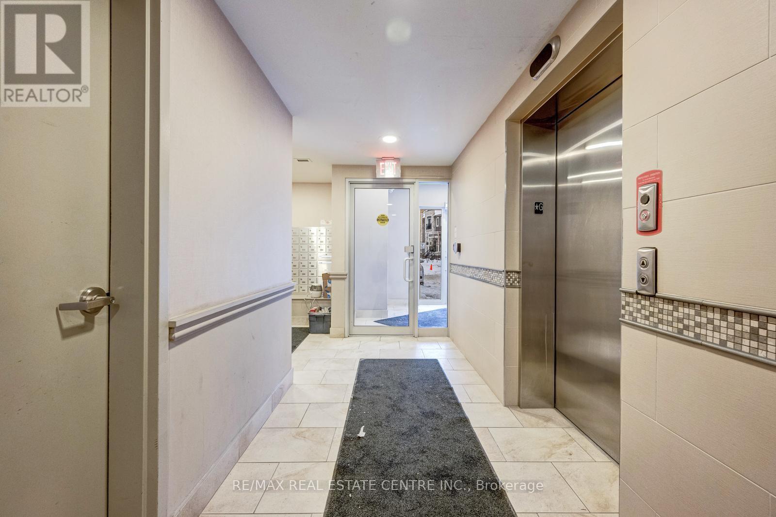 306 - 3055 Thomas Street, Mississauga, Ontario  L5M 0M4 - Photo 6 - W12734062