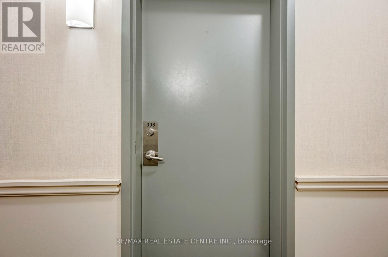 306 - 3055 Thomas Street, Mississauga, Ontario  L5M 0M4 - Photo 8 - W12734062