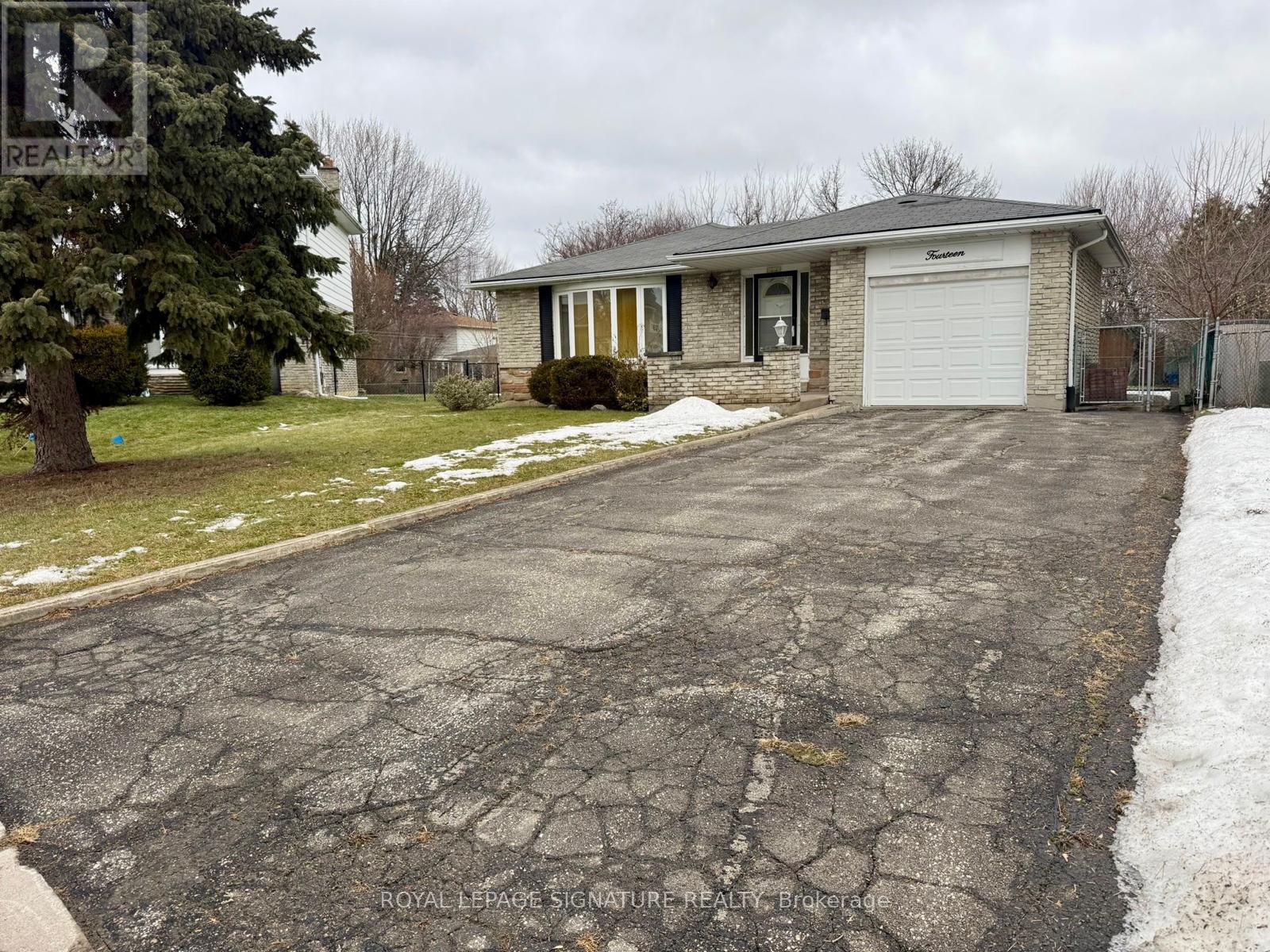 14 GRASSINGTON COURT, Brampton, Ontario