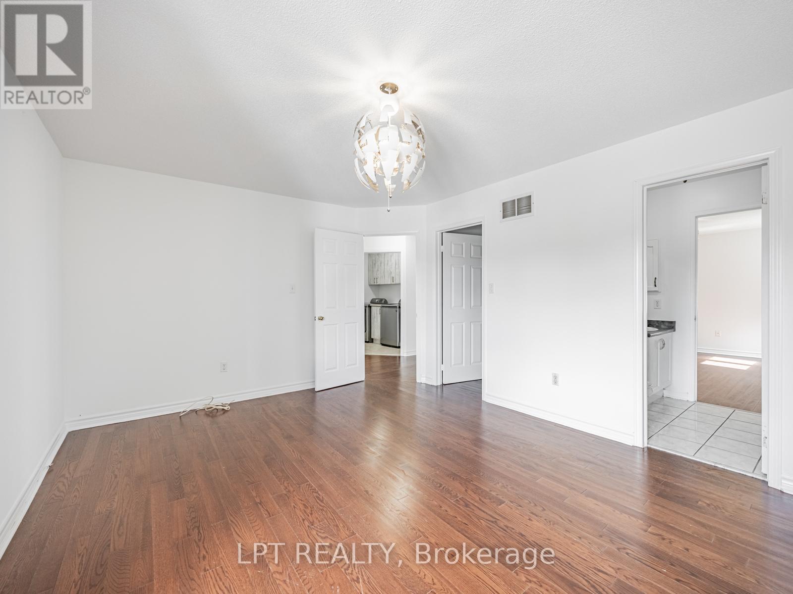 7 Homeview Road, Brampton, Ontario  L6R 2L9 - Photo 19 - W12734110