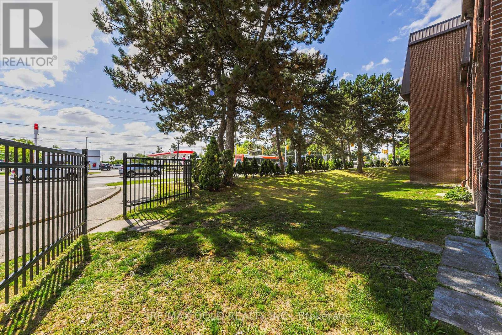 119 - 3455 Morning Star Drive, Mississauga, Ontario  L4T 3T9 - Photo 3 - W12734124