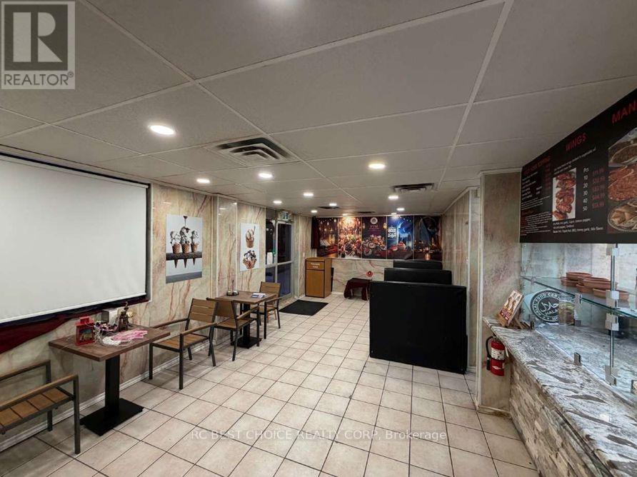 610 Upper James Street, Hamilton, Ontario  L9C 1C7 - Photo 4 - X12734084