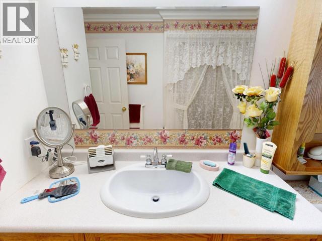 6945 Retaskit Crt, Powell River, British Columbia   - Photo 13 - 19606