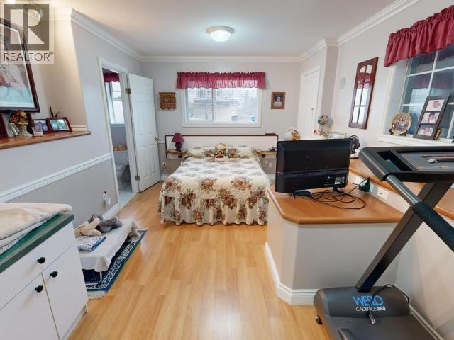 6945 Retaskit Crt, Powell River, British Columbia   - Photo 17 - 19606