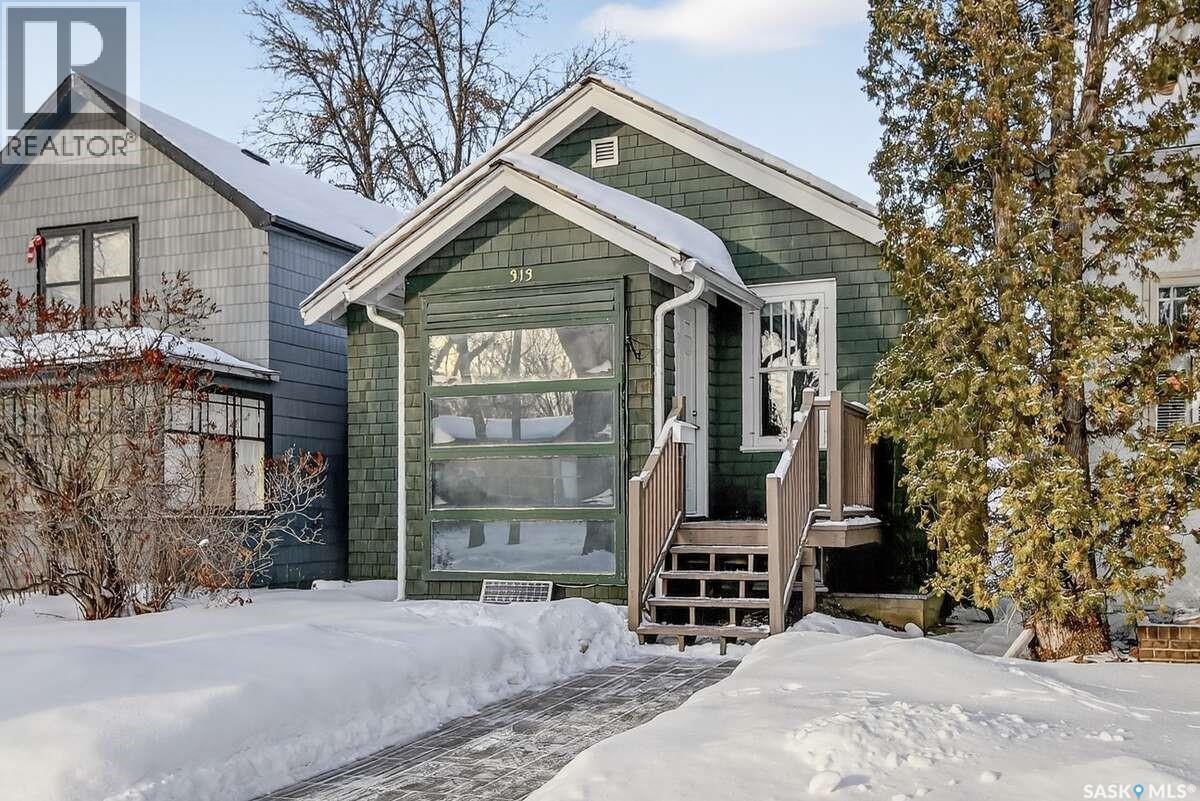313 7th STREET, Saskatoon, Saskatchewan
