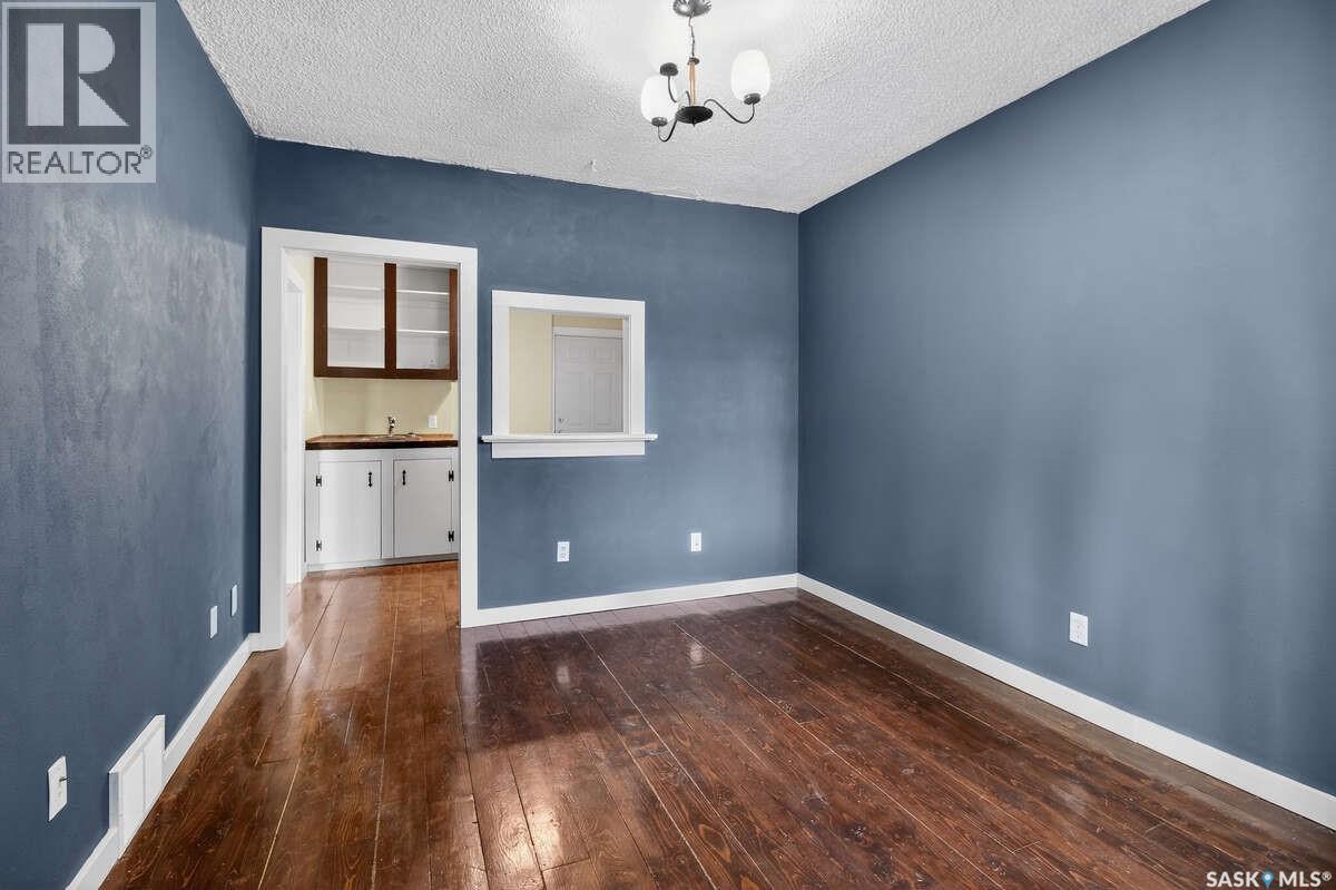 313 7th Street, Saskatoon, Saskatchewan  S7H 0X2 - Photo 4 - SK027517