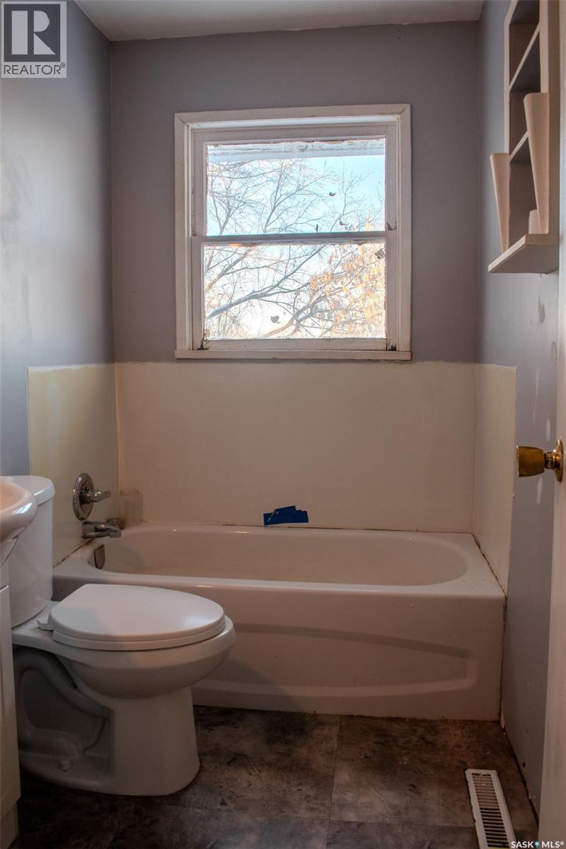 476 19th Street E, Prince Albert, Saskatchewan  S6V 1J9 - Photo 11 - SK027338