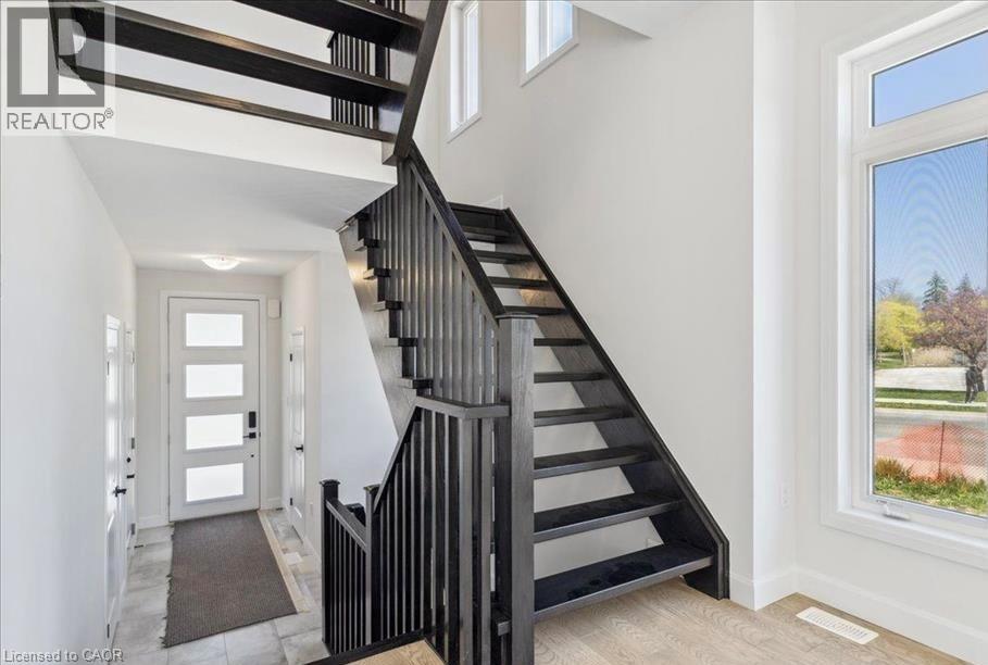 3 Southam Lane, Hamilton, Ontario  L9C 0E7 - Photo 17 - 40799719