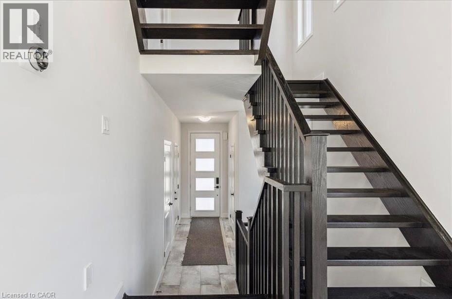 3 Southam Lane, Hamilton, Ontario  L9C 0E7 - Photo 5 - 40799719