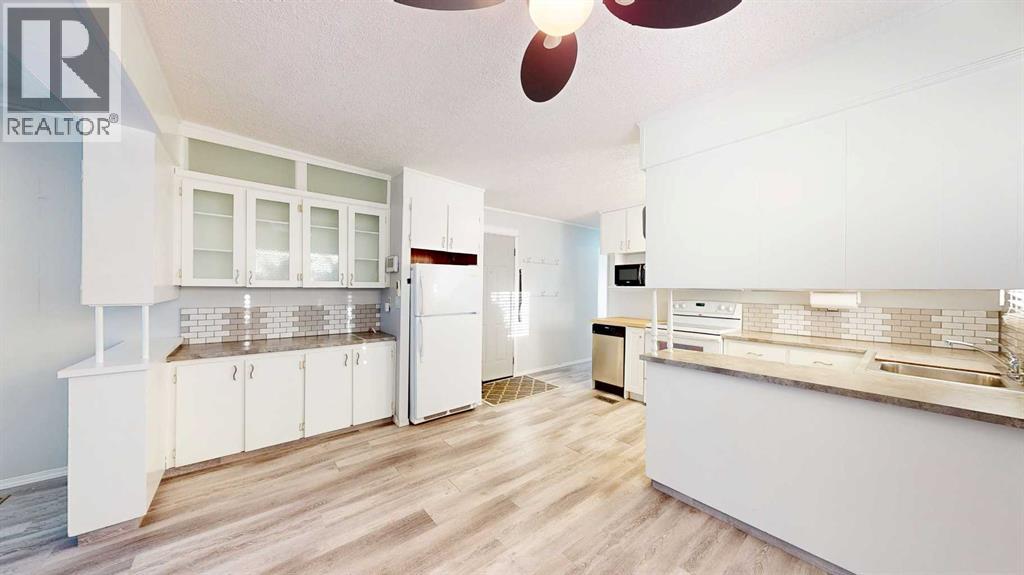 31, 2248 Southview Drive Se, Medicine Hat, Alberta  T1B 1R3 - Photo 12 - A2276890