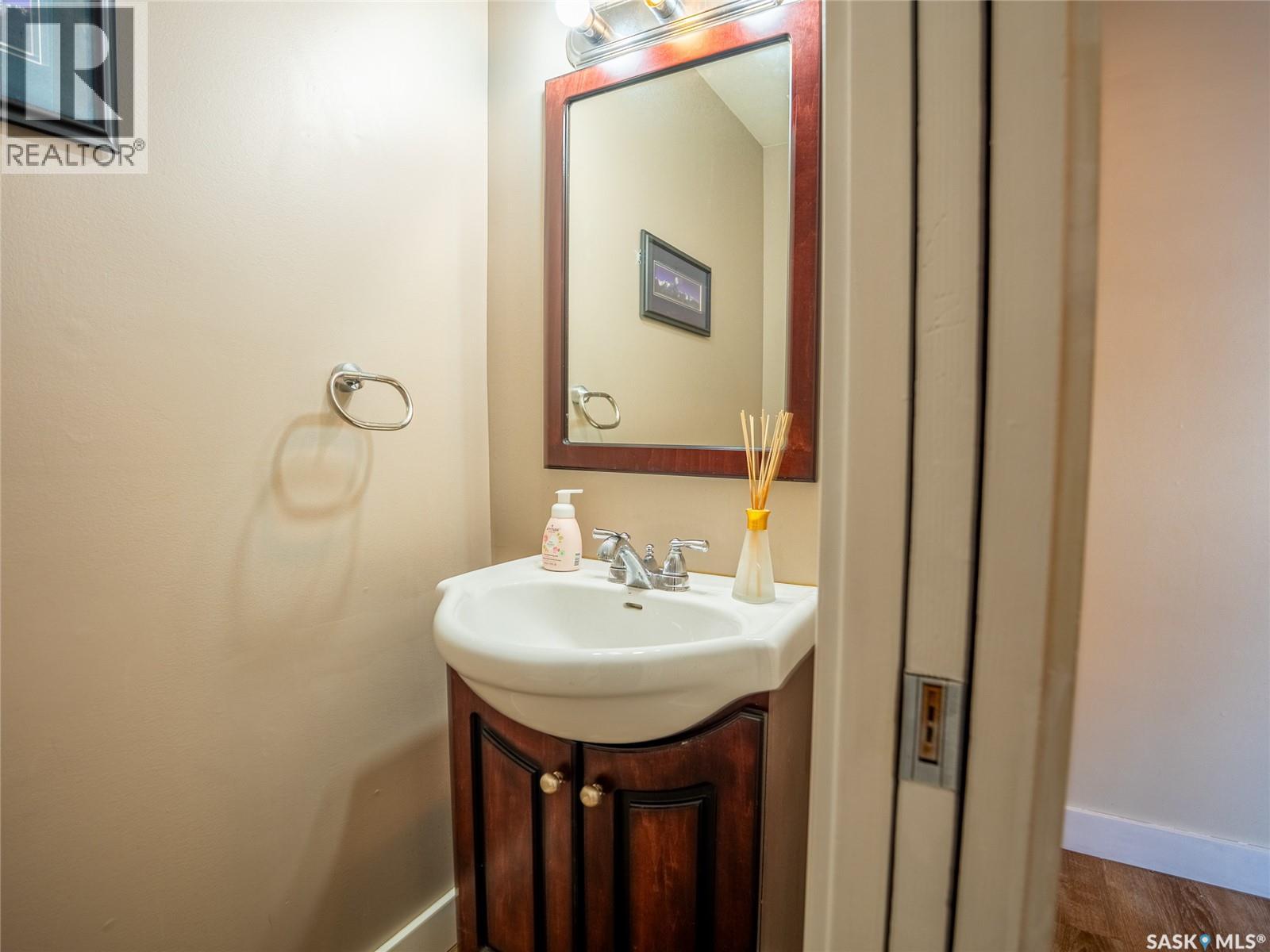 58 Mackenzie Mews, Regina, Saskatchewan  S4N 5M5 - Photo 17 - SK025442