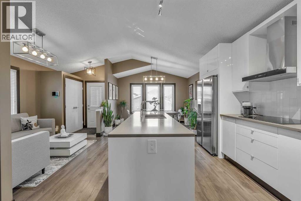 210 Copperstone Grove Se, Calgary, Alberta  T2Z 4X7 - Photo 4 - A2278295