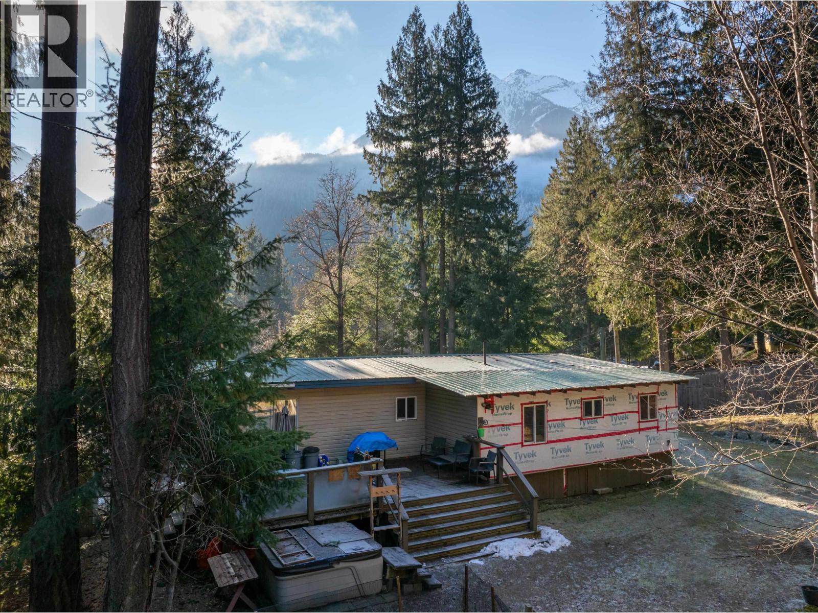 9245 Pemberton Portage Road, D'arcy, British Columbia  V0N 1L0 - Photo 29 - R3083387