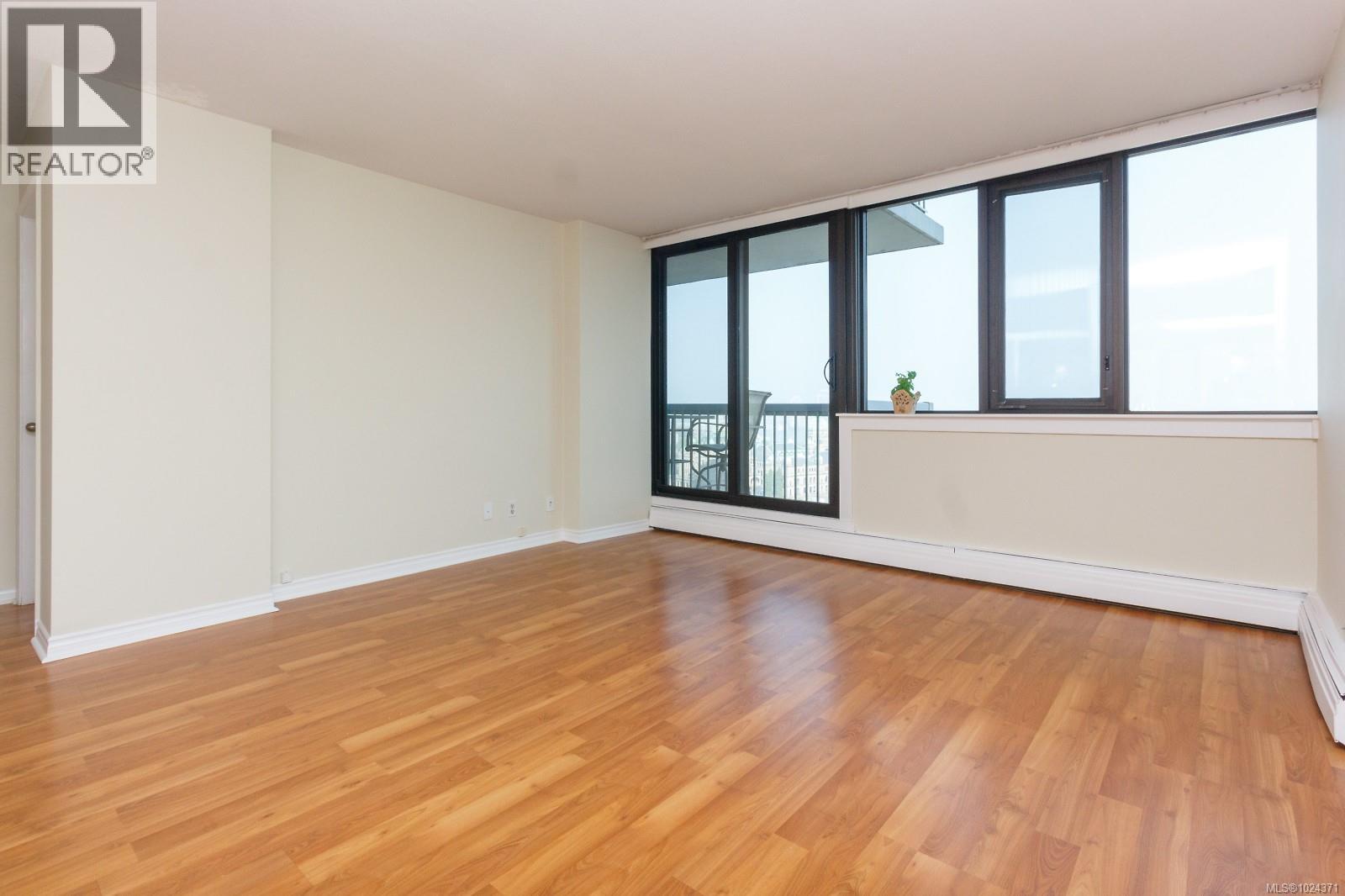 1504 647 Michigan St, Victoria, British Columbia  V8V 1S9 - Photo 3 - 1024371