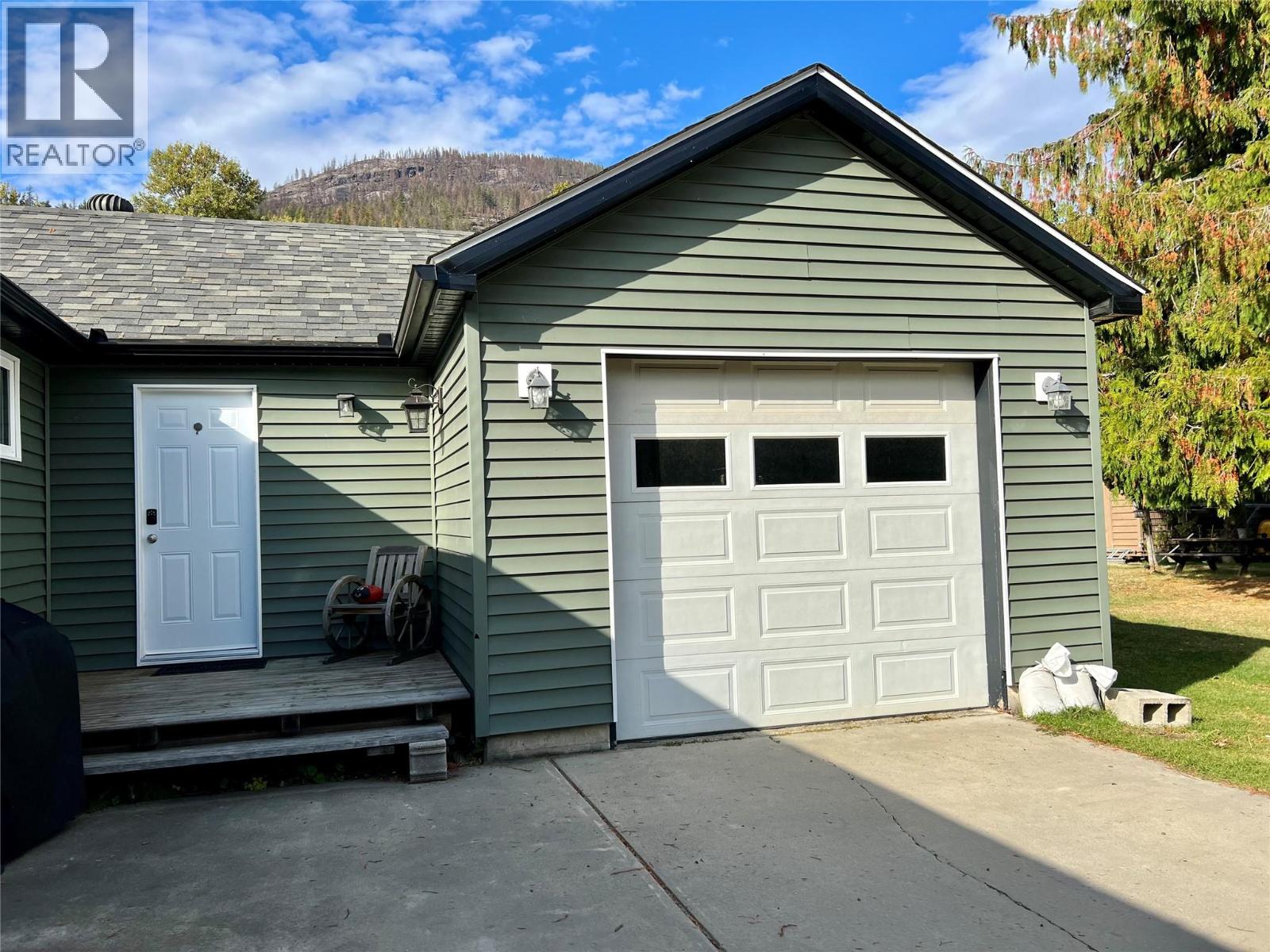 515 Main Street, Slocan, British Columbia  V0G 2C0 - Photo 28 - 10373988